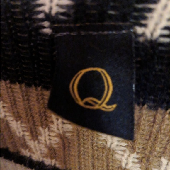 Patterned Sweater - Picture 2 of 2